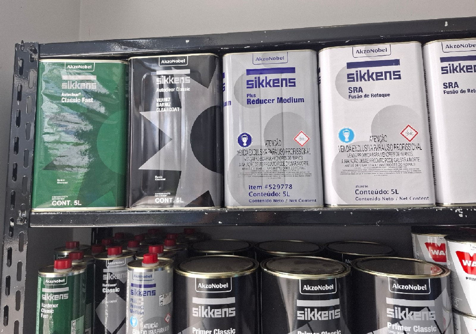 Linha Sikkens de Alto Padrão Automotivo